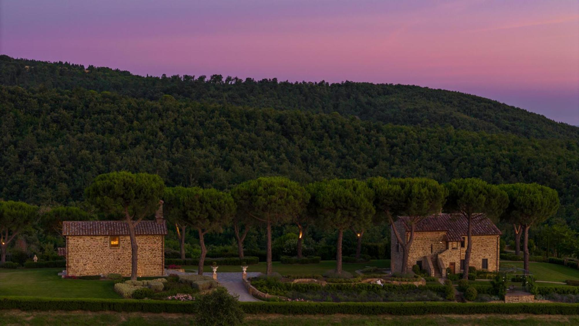 ピエガーロ I Borghi Dell'Eremoヴィラ エクステリア 写真